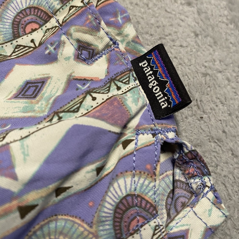 Patagonia Barely Baggies Womens Small Tribal Print Outdoors Nylon 2.5" Inseam - Picture 2 of 10